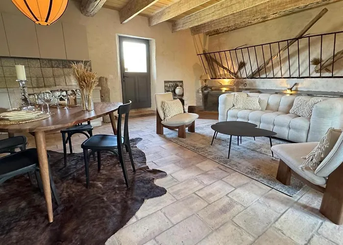 בית נופש Le Domaine D Ambre La Maison Des Ecuries
