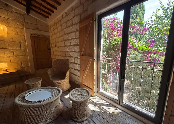 Le Domaine D Ambre La Maison Des Ecuries בובר